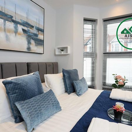 Aisiki Apartments At Stanhope Road, North Finchley, Airconditioned Multiple 2 Or 3-Bedroom, Pet-Friendly Duplex Flats, King Or Twin Beds, Airconditioned & Free Wi-Fi Exterior foto
