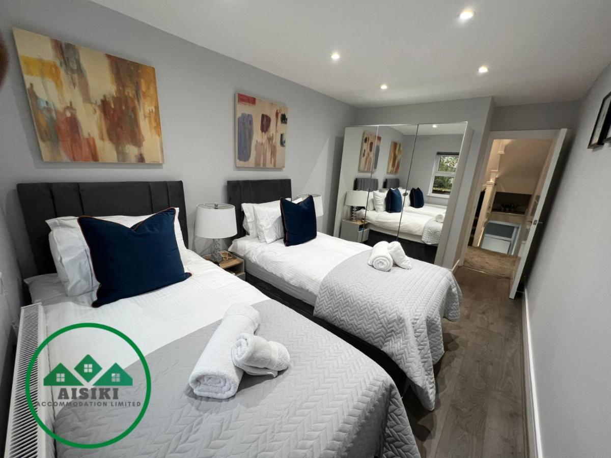 Aisiki Apartments At Stanhope Road, North Finchley, Airconditioned Multiple 2 Or 3-Bedroom, Pet-Friendly Duplex Flats, King Or Twin Beds, Airconditioned & Free Wi-Fi Exterior foto