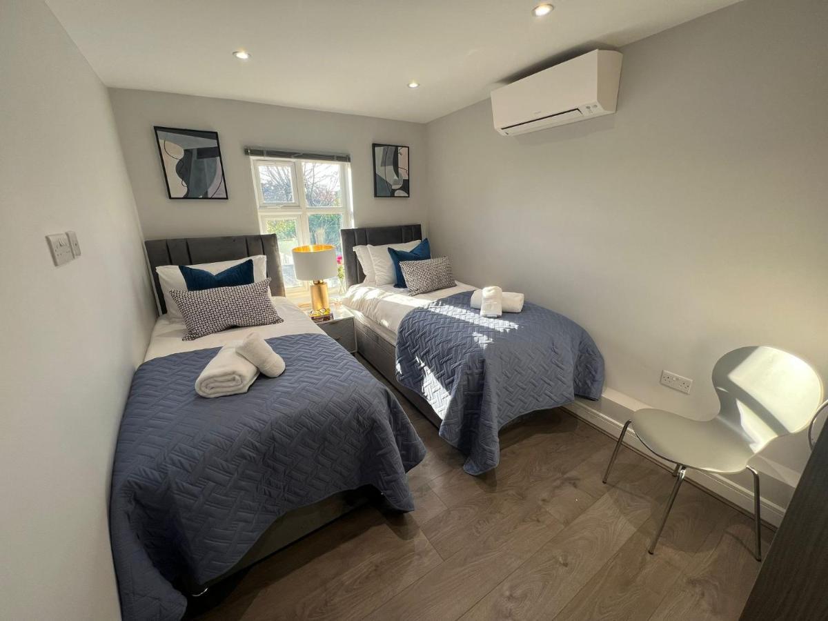 Aisiki Apartments At Stanhope Road, North Finchley, Airconditioned Multiple 2 Or 3-Bedroom, Pet-Friendly Duplex Flats, King Or Twin Beds, Airconditioned & Free Wi-Fi Exterior foto