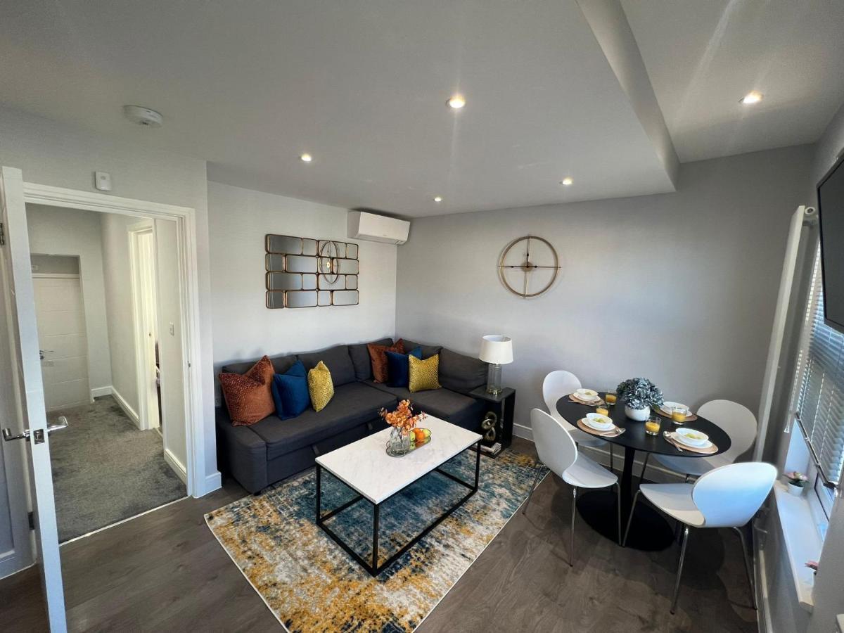 Aisiki Apartments At Stanhope Road, North Finchley, Airconditioned Multiple 2 Or 3-Bedroom, Pet-Friendly Duplex Flats, King Or Twin Beds, Airconditioned & Free Wi-Fi Exterior foto