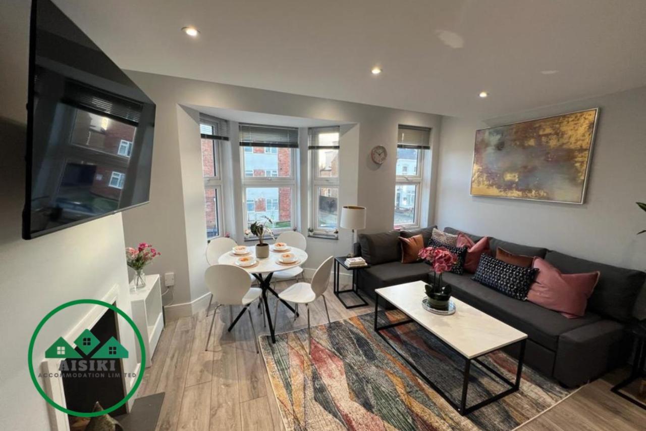 Aisiki Apartments At Stanhope Road, North Finchley, Airconditioned Multiple 2 Or 3-Bedroom, Pet-Friendly Duplex Flats, King Or Twin Beds, Airconditioned & Free Wi-Fi Exterior foto