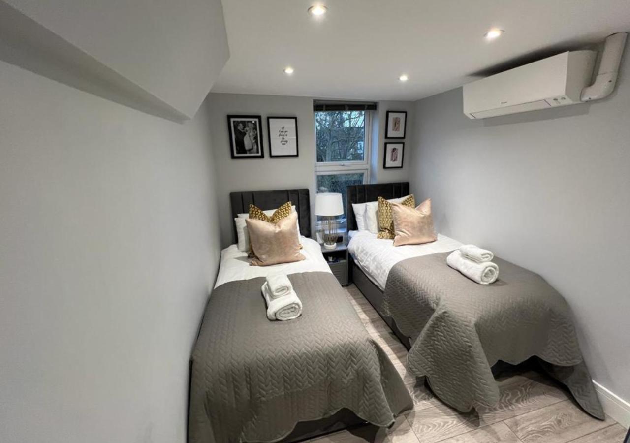 Aisiki Apartments At Stanhope Road, North Finchley, Airconditioned Multiple 2 Or 3-Bedroom, Pet-Friendly Duplex Flats, King Or Twin Beds, Airconditioned & Free Wi-Fi Exterior foto