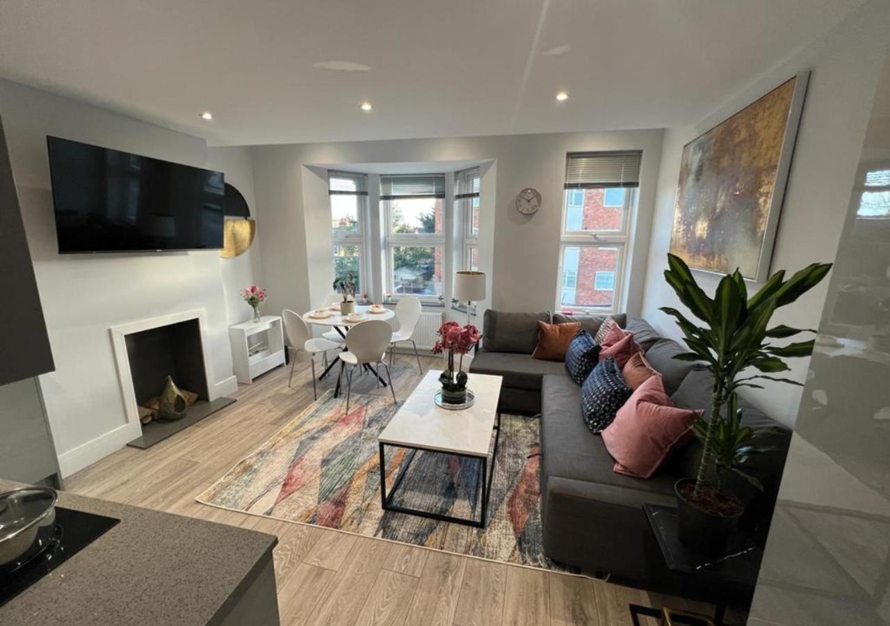Aisiki Apartments At Stanhope Road, North Finchley, Airconditioned Multiple 2 Or 3-Bedroom, Pet-Friendly Duplex Flats, King Or Twin Beds, Airconditioned & Free Wi-Fi Exterior foto