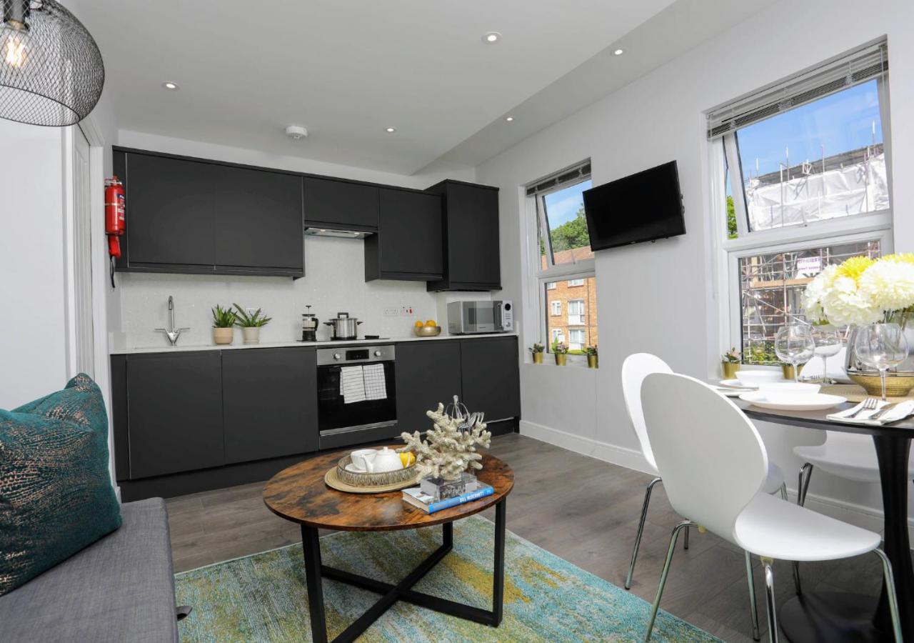 Aisiki Apartments At Stanhope Road, North Finchley, Airconditioned Multiple 2 Or 3-Bedroom, Pet-Friendly Duplex Flats, King Or Twin Beds, Airconditioned & Free Wi-Fi Exterior foto
