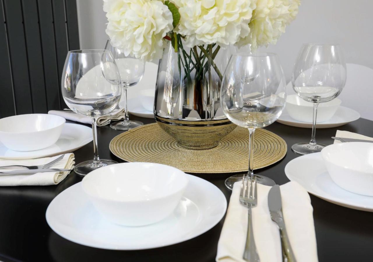 Aisiki Apartments At Stanhope Road, North Finchley, Airconditioned Multiple 2 Or 3-Bedroom, Pet-Friendly Duplex Flats, King Or Twin Beds, Airconditioned & Free Wi-Fi Exterior foto