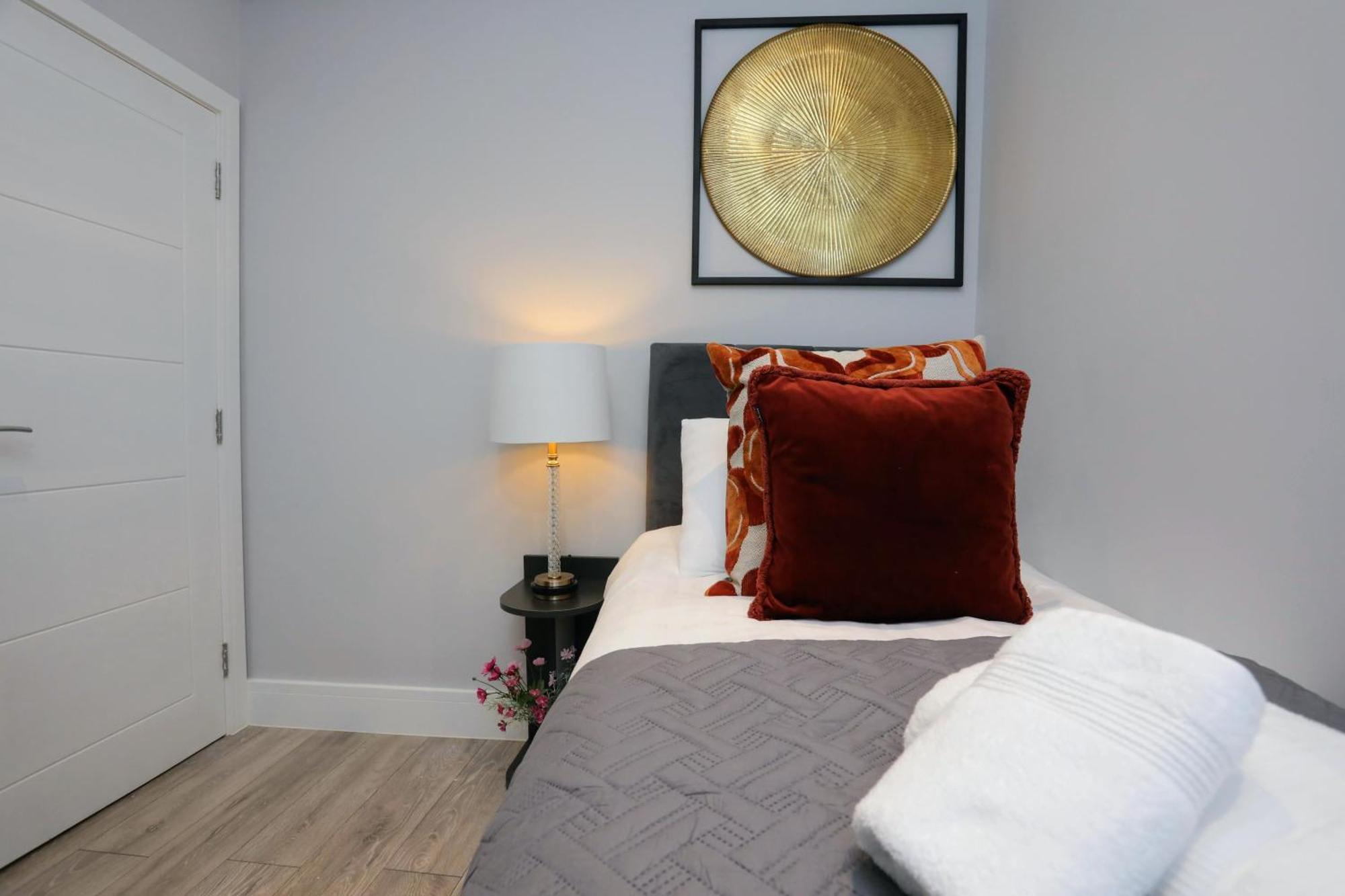 Aisiki Apartments At Stanhope Road, North Finchley, Airconditioned Multiple 2 Or 3-Bedroom, Pet-Friendly Duplex Flats, King Or Twin Beds, Airconditioned & Free Wi-Fi Exterior foto