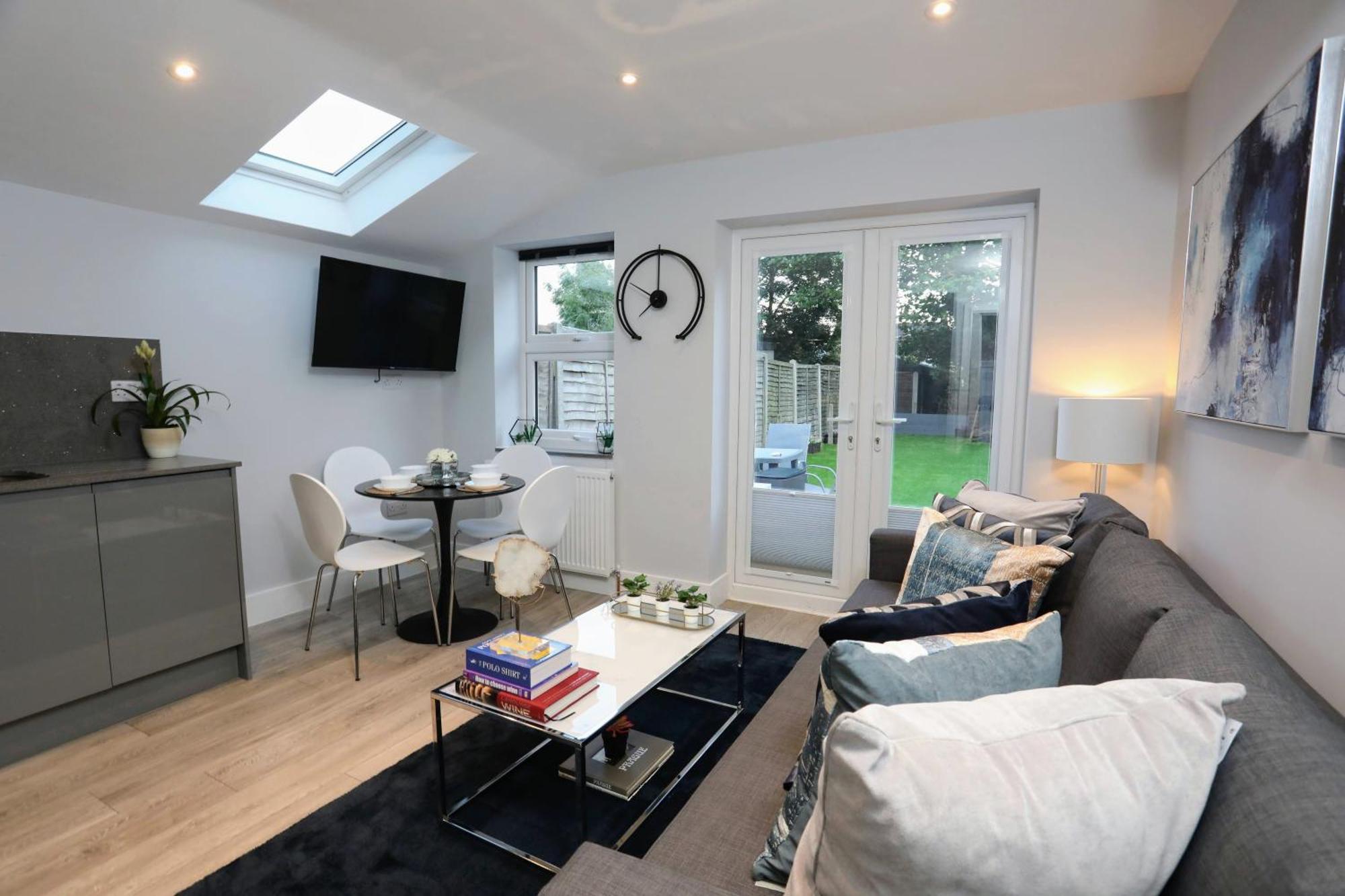 Aisiki Apartments At Stanhope Road, North Finchley, Airconditioned Multiple 2 Or 3-Bedroom, Pet-Friendly Duplex Flats, King Or Twin Beds, Airconditioned & Free Wi-Fi Exterior foto